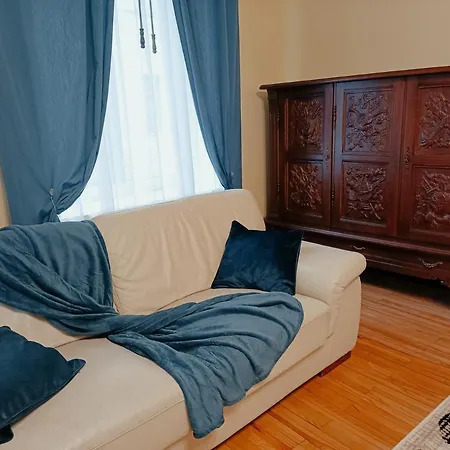 Riverside Old Town Spacious One Bedroom Few Steps From Dome Square And Cathedral *