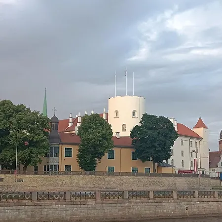 Riverside Old Town Spacious One Bedroom Few Steps From Dome Square And Cathedral Apartamento Riga