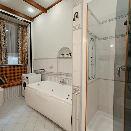 Riverside Old Town Spacious One Bedroom Few Steps From Dome Square And Cathedral *