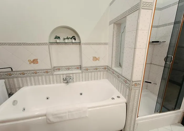 Riverside Old Town Spacious Few Steps From Dome Square And Cathedral