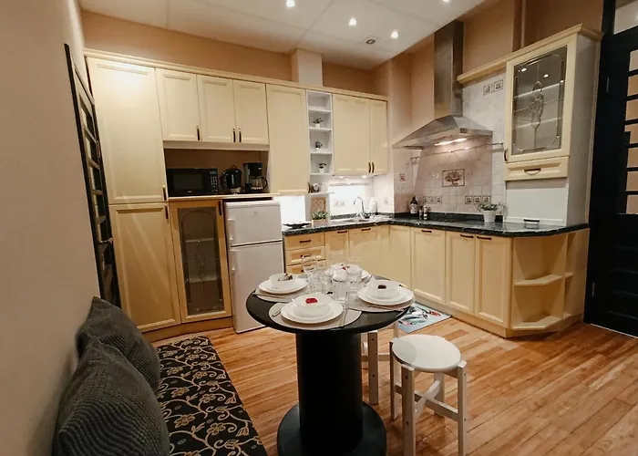 Riverside Old Town Spacious Few Steps From Dome Square And Cathedral Dzīvoklis