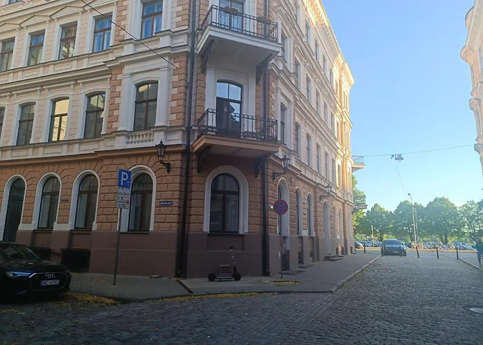 Riverside Old Town Spacious Few Steps From Dome Square And Cathedral Apartamento *