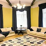 Apartment Riverside Old Town Spacious Few Steps From Dome Square And Cathedral
