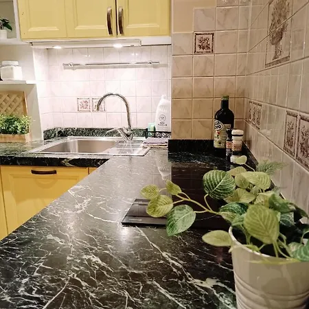 Riverside Old Town Spacious One Bedroom Few Steps From Dome Square And Cathedral Apartmán