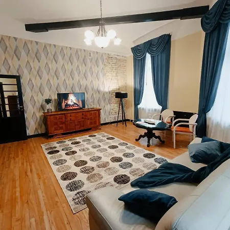 Riverside Old Town Spacious One Bedroom Few Steps From Dome Square And Cathedral Apartmán *