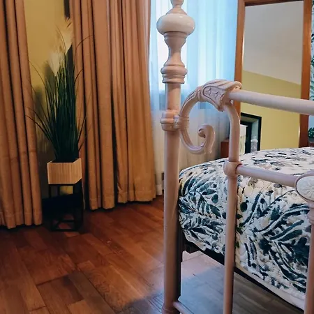 Riverside Old Town Spacious One Bedroom Few Steps From Dome Square And Cathedral