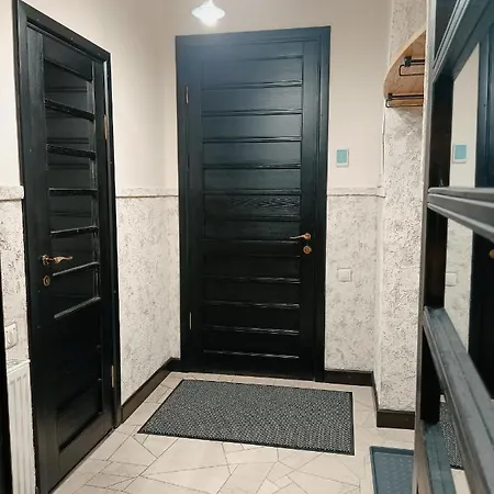 Apartmán Riverside Old Town Spacious One Bedroom Few Steps From Dome Square And Cathedral