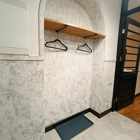 Riverside Old Town Spacious One Bedroom Few Steps From Dome Square And Cathedral Lägenhet *