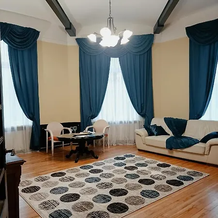 Riverside Old Town Spacious One Bedroom Few Steps From Dome Square And Cathedral Apartmán